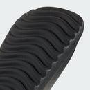 https://assets.adidas.com/images/w_600,f_auto,q_auto/9c2b04a5aeb3409784477eaef614a9ea_9366/Chinelo_Adilette_Lumia_Preto_JP9580_42_detail.jpg